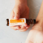 Brave doTERRA Touch Roll-On 10ml aplicação no pulso — aromaterapia, óleo essencial puro CPTG